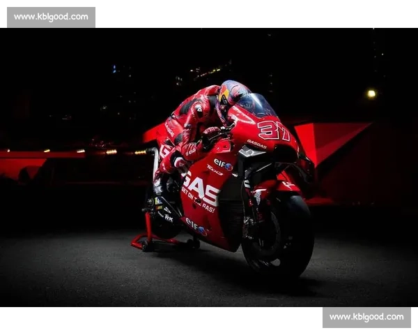 铁血入主 Tech3：斯泰纳发布会爆粗口掀 MotoGP 风云